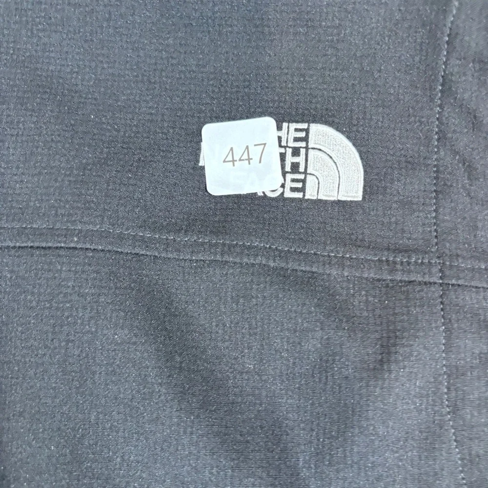 The North Face Castle Rock Soft Shell Vest Mens Small Black NFOA5542JK3-S NWT